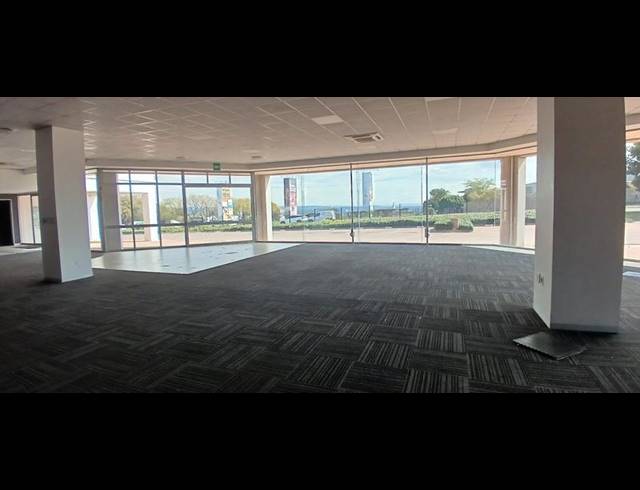 BUSINESS PROPERTY TO RENT IN BRYANSTON